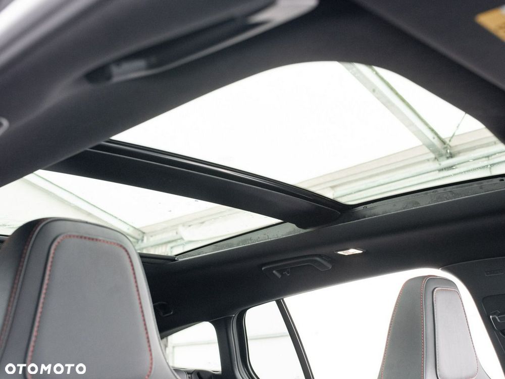 Ford Focus 2.3 EcoBoost S&S ST X - 28