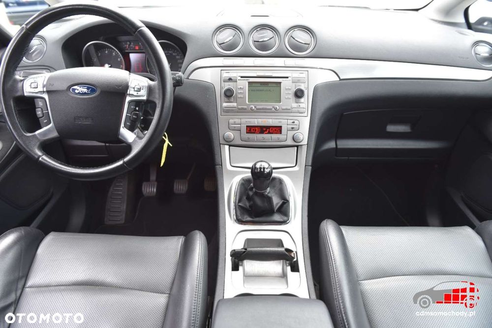Ford S-Max - 22
