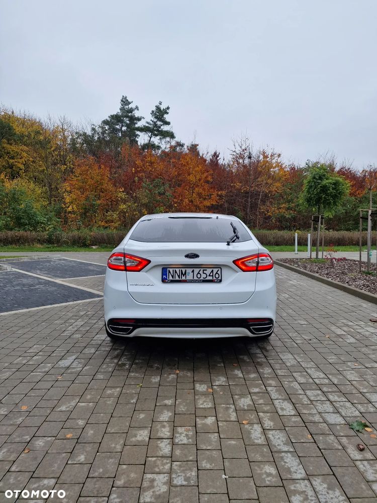 Ford Mondeo 2.0 TDCi Titanium PowerShift - 4