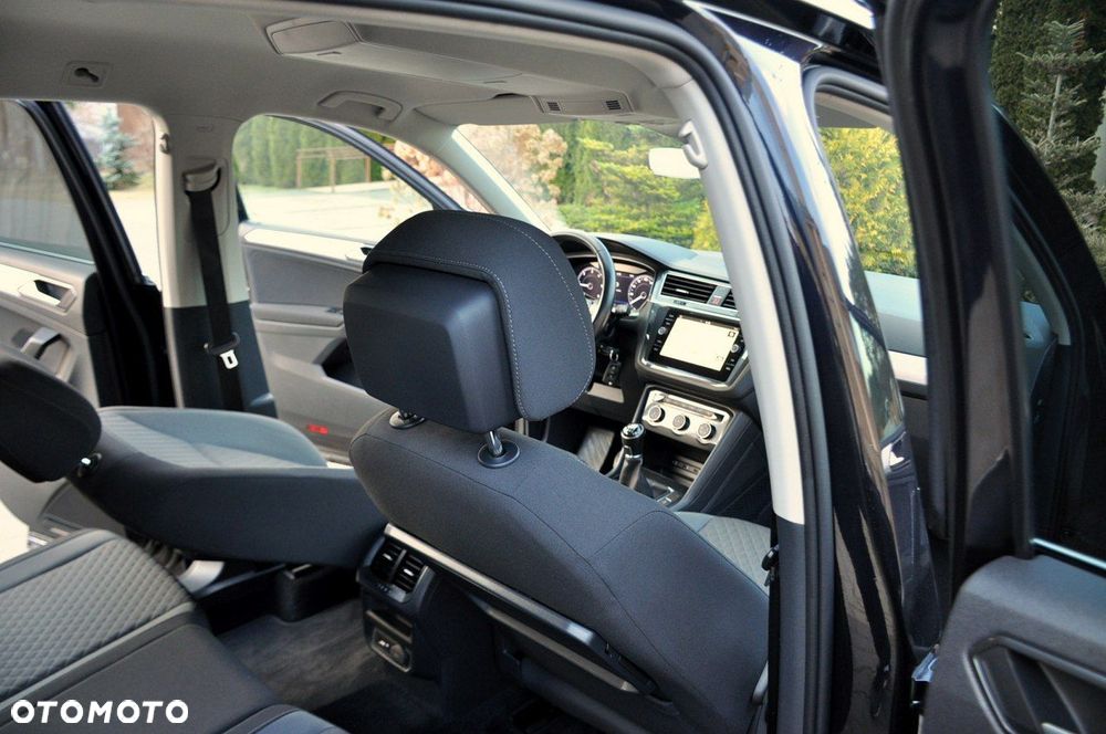 Volkswagen Tiguan - 23