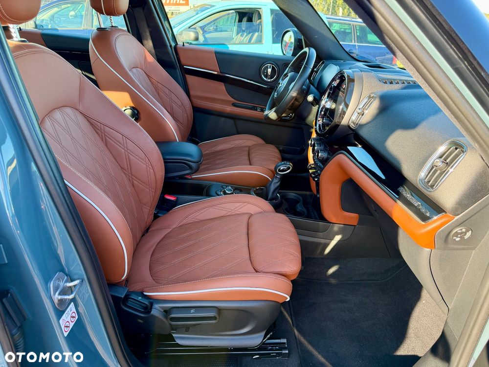 MINI Countryman Cooper SE ALL4 Untamed Edition - 29