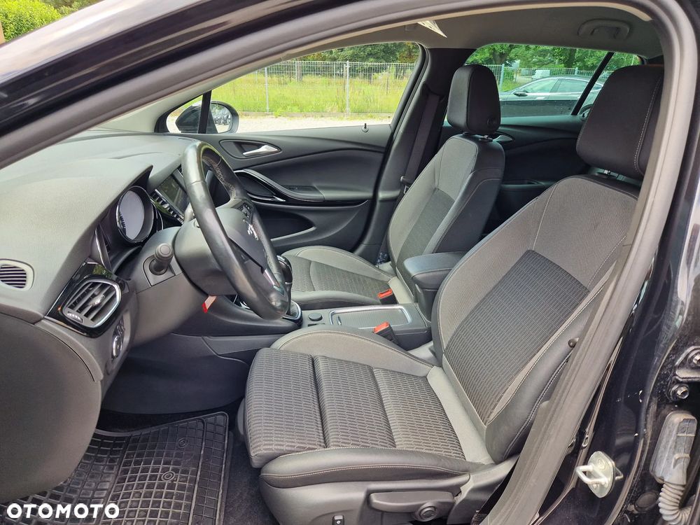 Opel Astra - 11