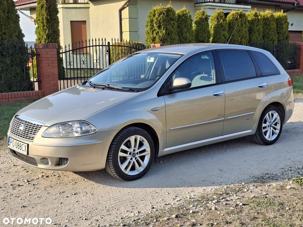 Fiat Croma 1.9 JTD Emotion - 1