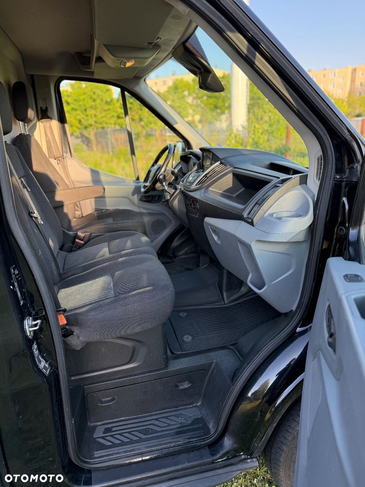 Ford Transit - 9