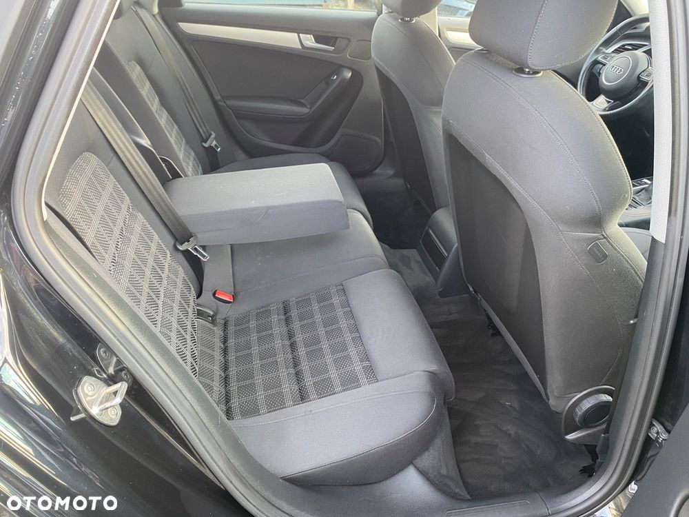 Audi A4 Limousine 2.0 TDI DPF Ambition - 30