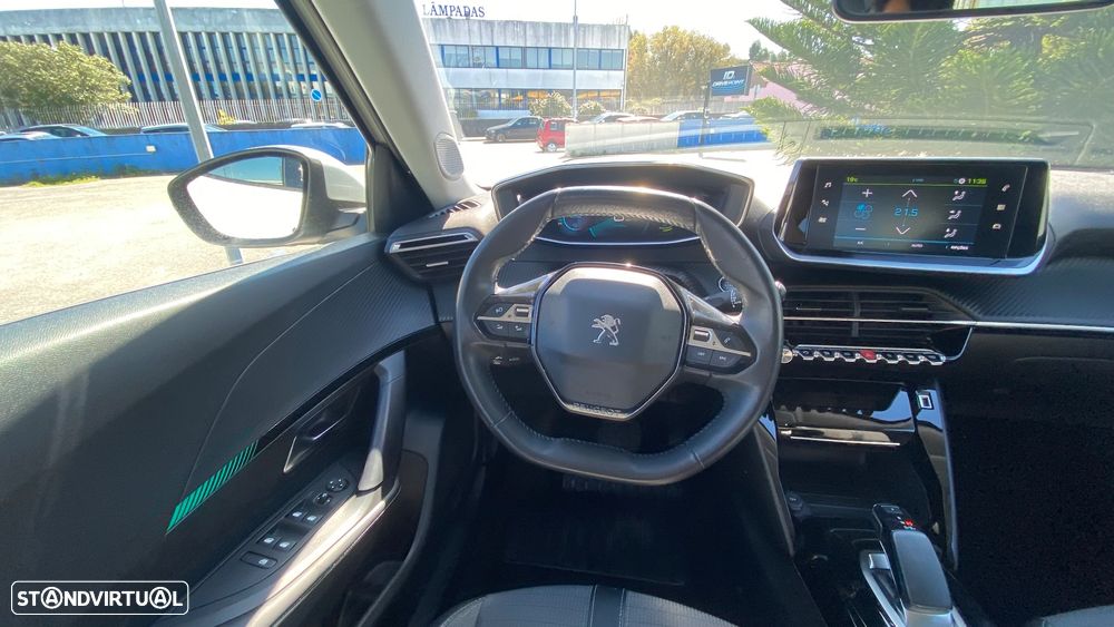 Peugeot e-2008 50 kWh Allure Pack - 26