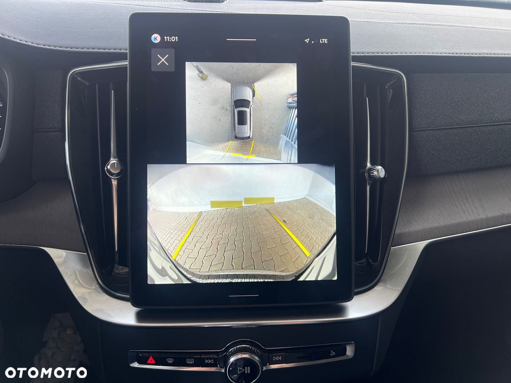 Volvo XC 90 T8 AWD Plug-In Hybrid Ultra Bright 7os - 18