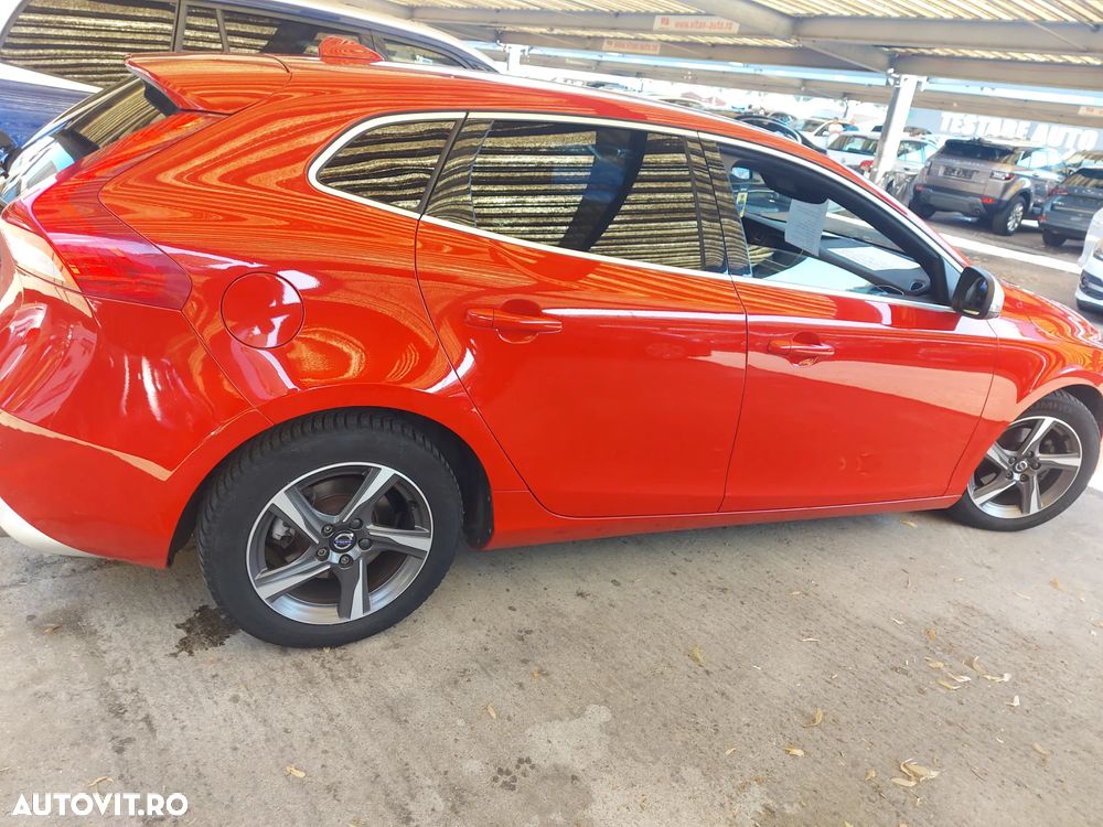 Volvo V40 D3 R-Design - 5