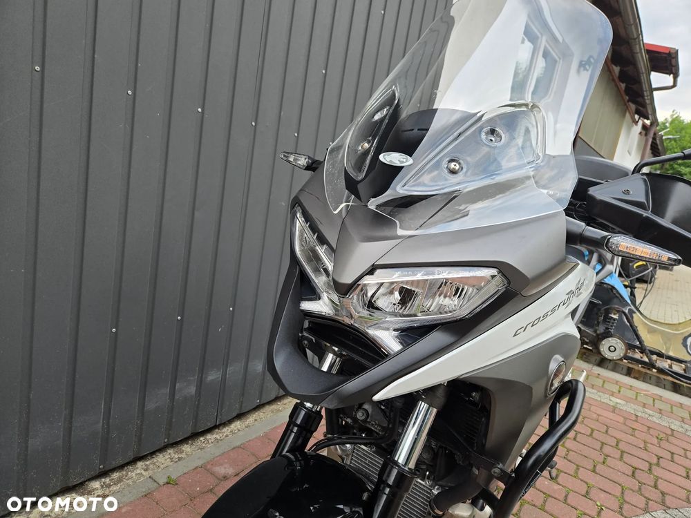 Honda VFR - 16