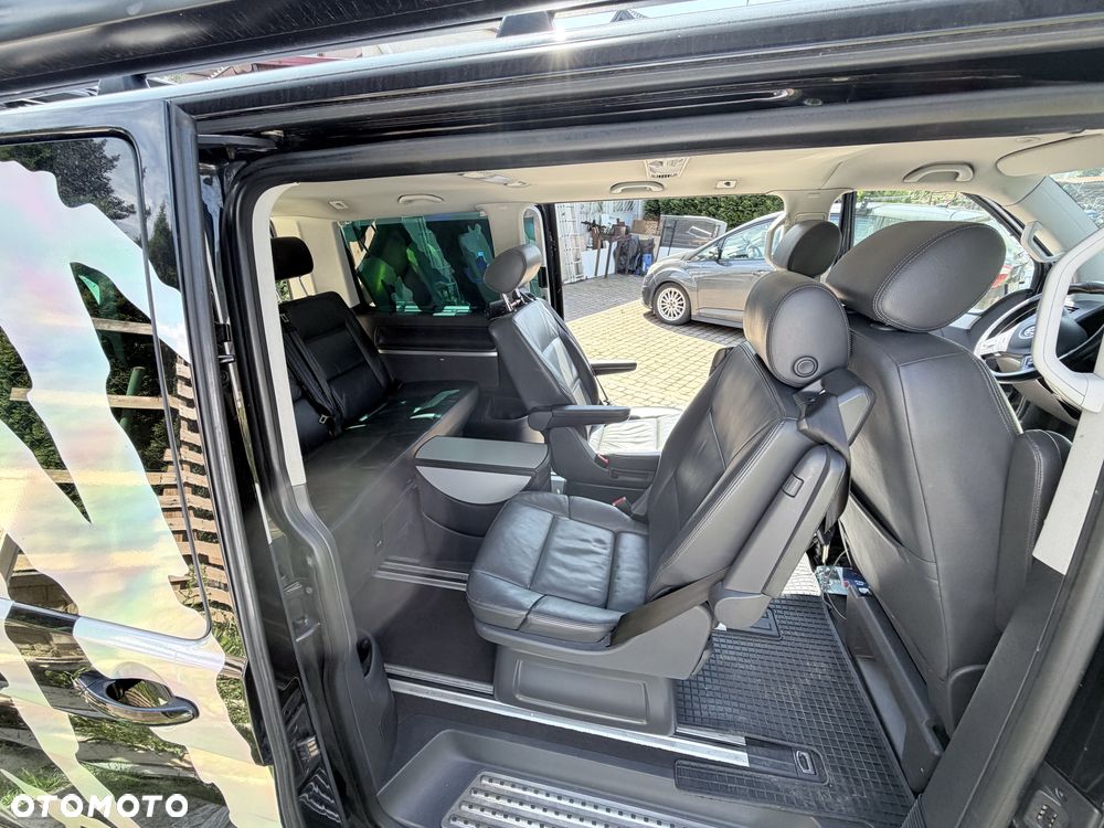 Volkswagen Multivan - 13