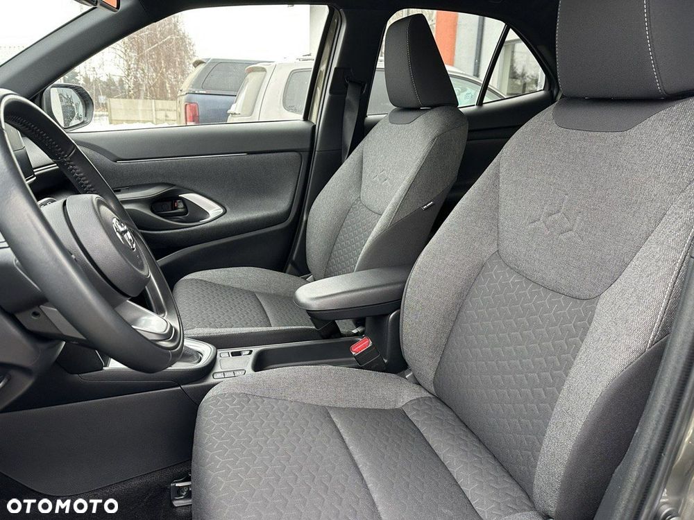 Toyota Yaris Cross - 17