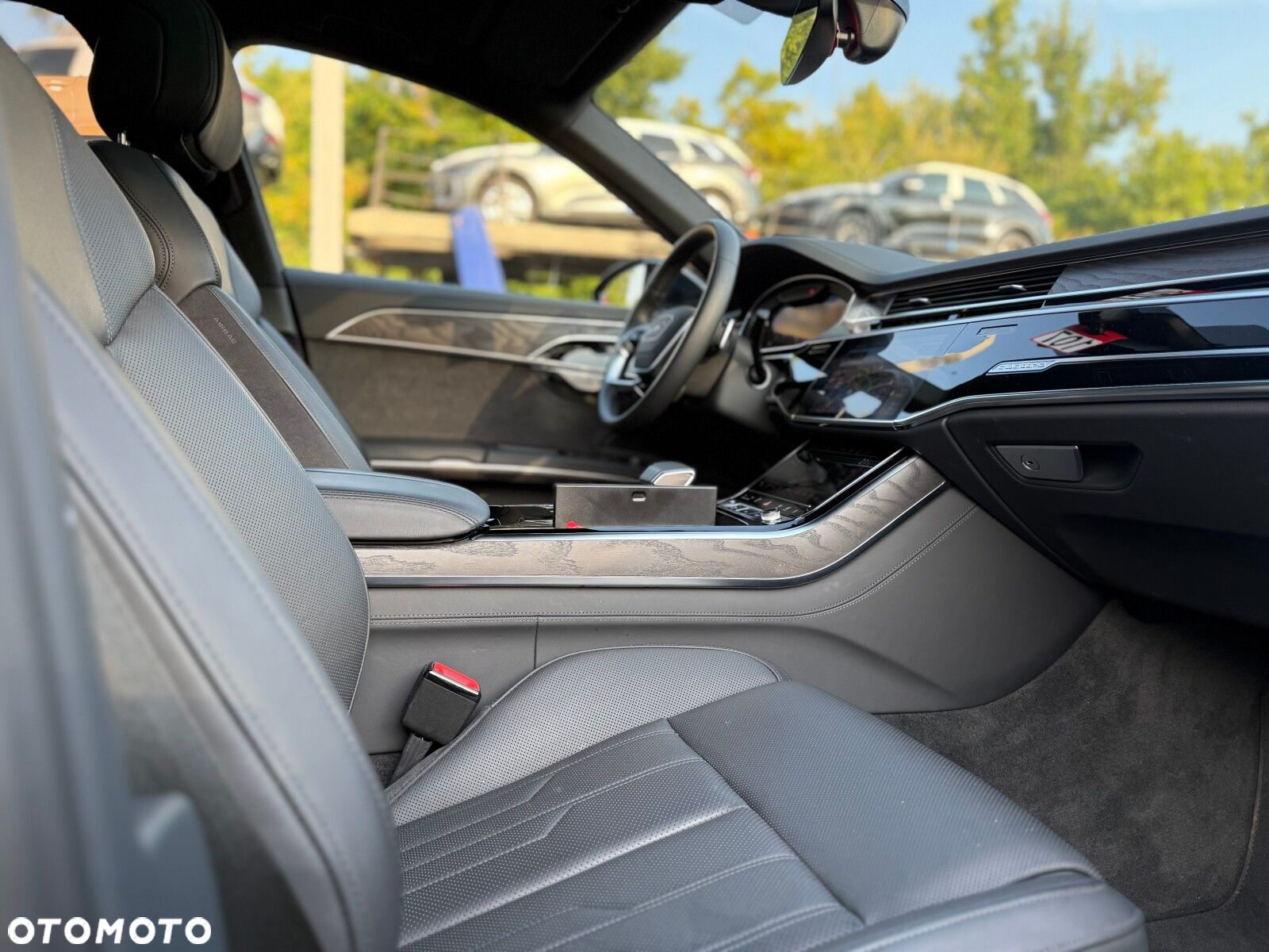 Audi A8 - 11