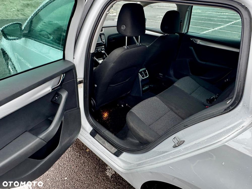 Skoda Octavia 1.6 TDI (Green tec) DSG Ambition - 15