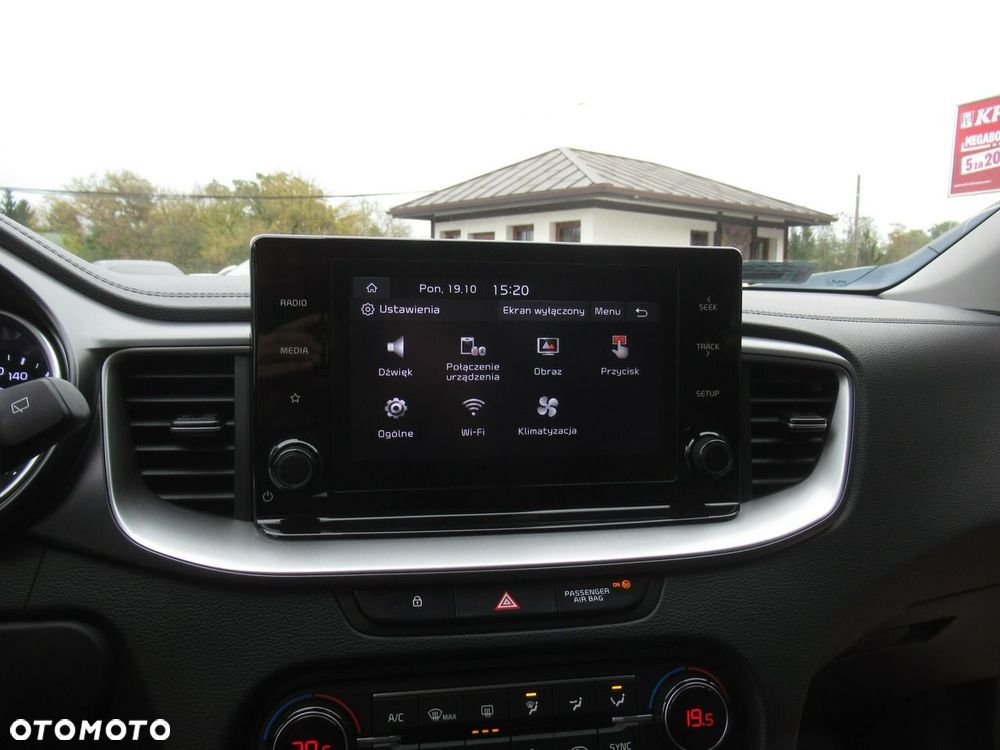 Kia Ceed 1.5 T-GDI M - 21