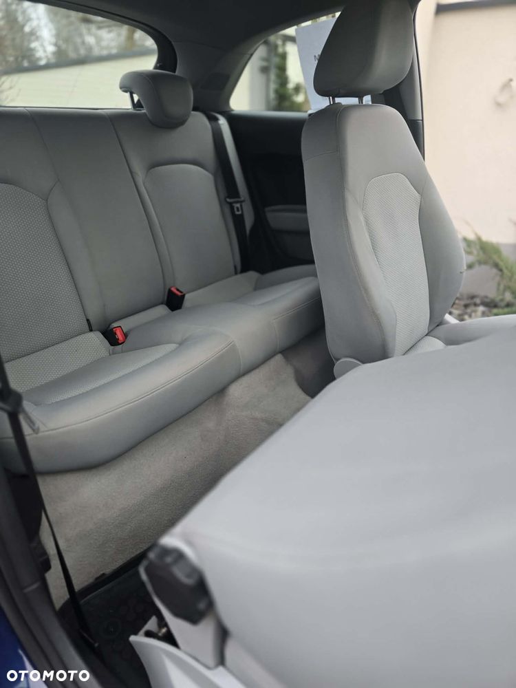 Audi A1 3-drzwiowe 1.6 TDI S line edition - 6