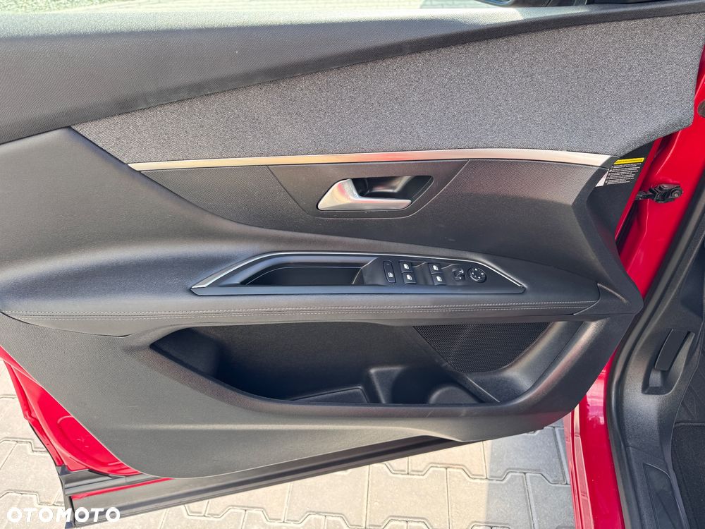 Peugeot 3008 PureTech 130 Stop & Start GPF Allure Business-Paket - 24