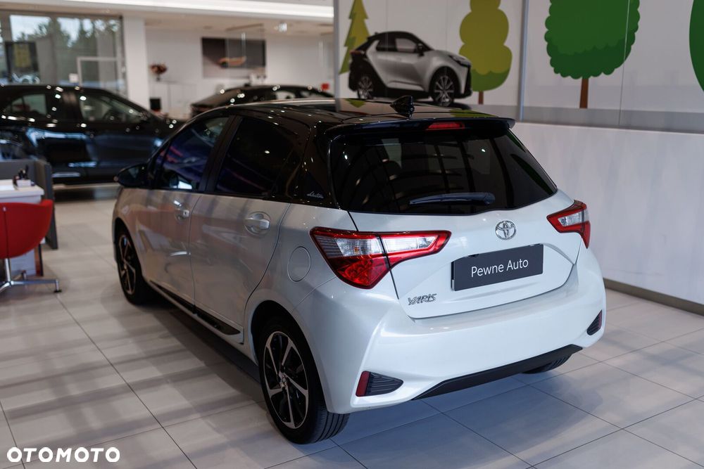 Toyota Yaris - 4