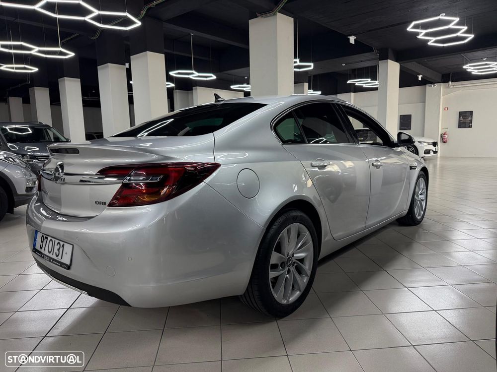 Opel Insignia 2.0 CDTI executive S/S - 10