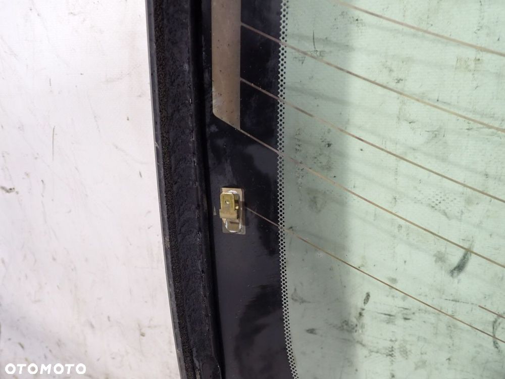 SZYBA TYLNA INFINITI M37X - 9