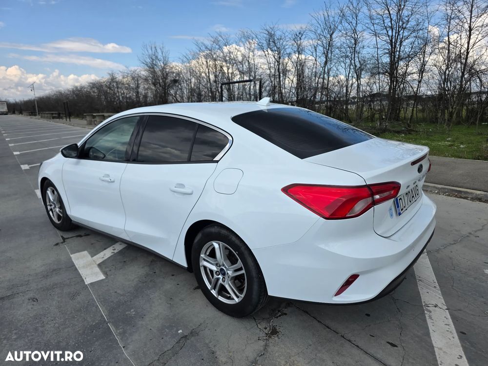 Ford Focus - 4