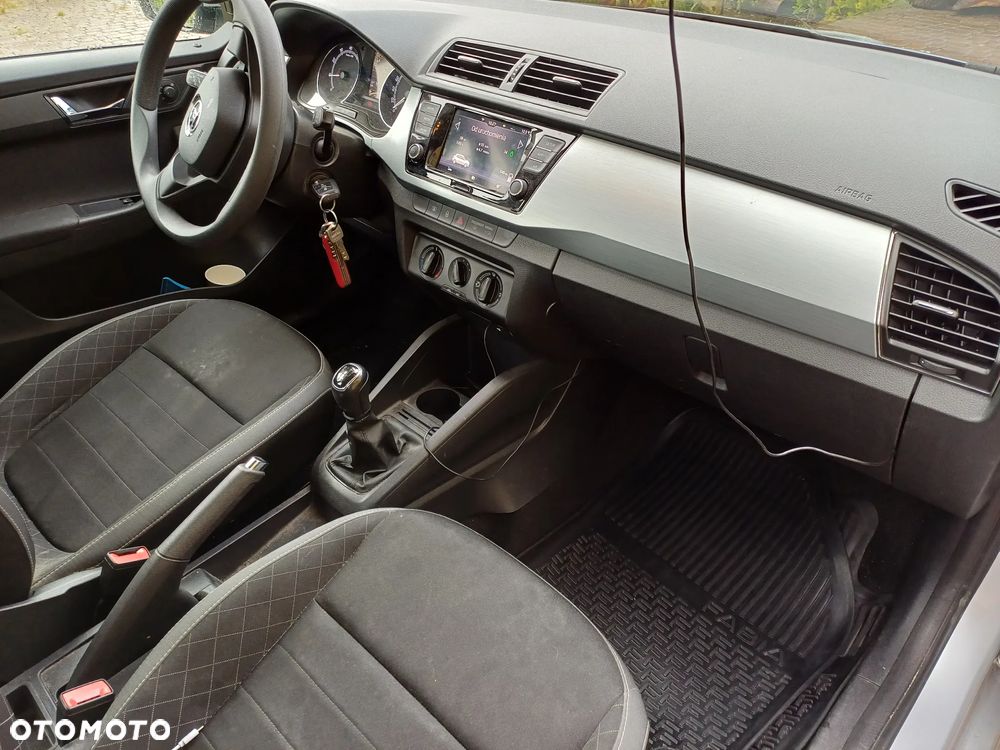 Skoda Fabia - 6