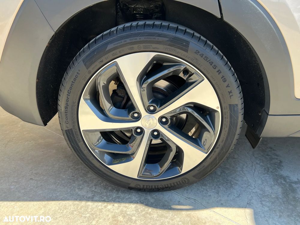 Hyundai Tucson - 24
