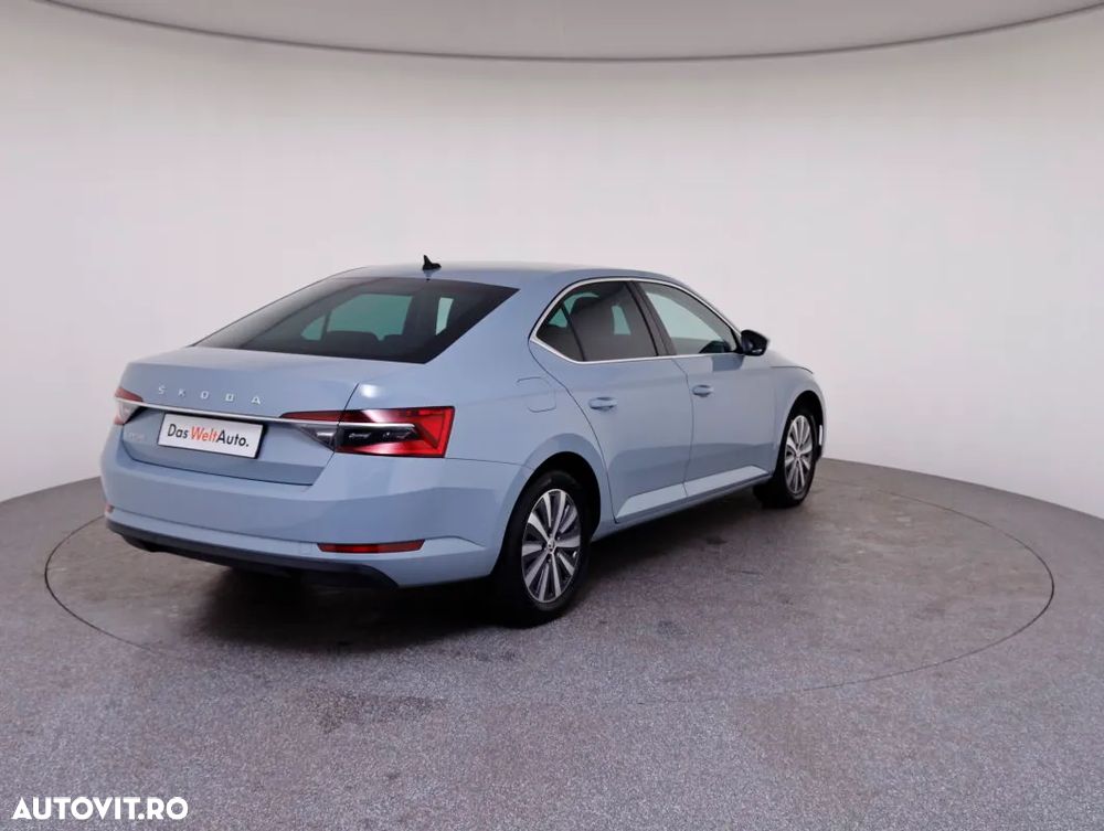 Skoda Superb 2.0 TDI DSG Style - 5