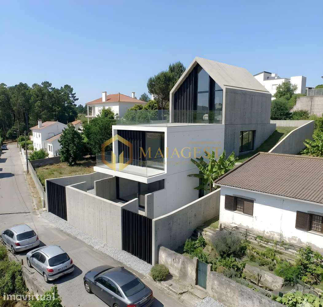 Terreno com projeto aprovado para moradia T3 + T1 em Canidelo - Grande imagem: 2/11
