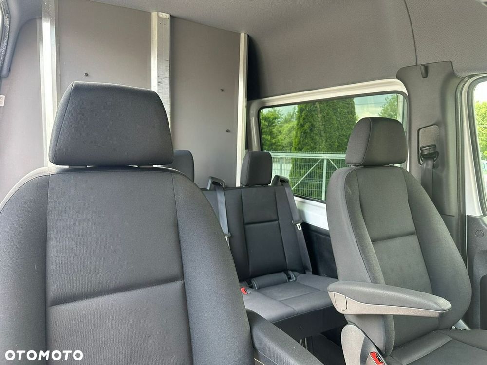 Mercedes-Benz Sprinter - 15