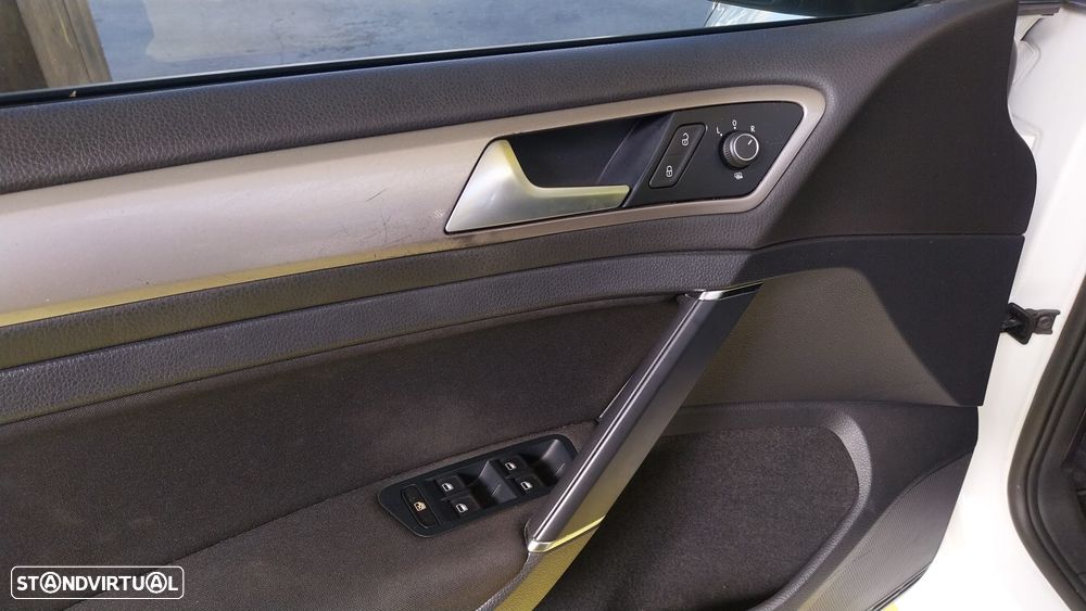VW e-Golf AC/DC - 5