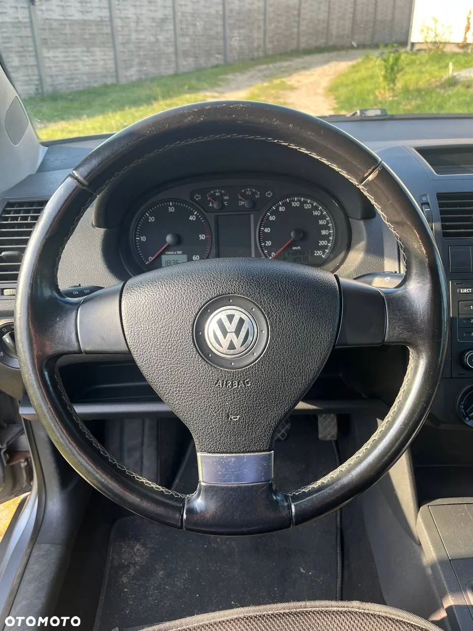 Volkswagen Polo 1.4 TDI Comfortline - 6