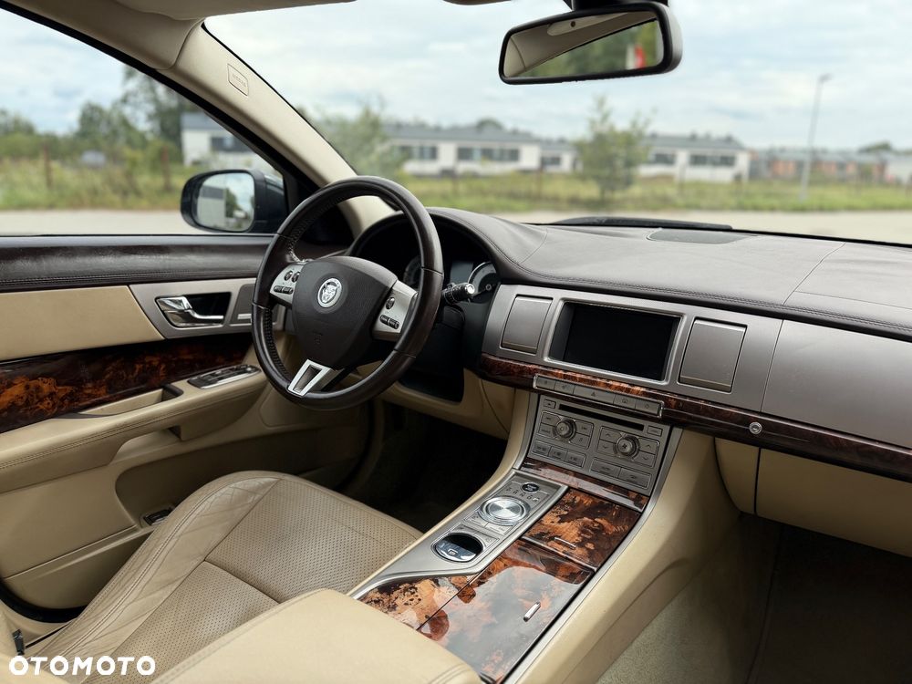 Jaguar XF 3.0 V6 S Premium Luxury - 5