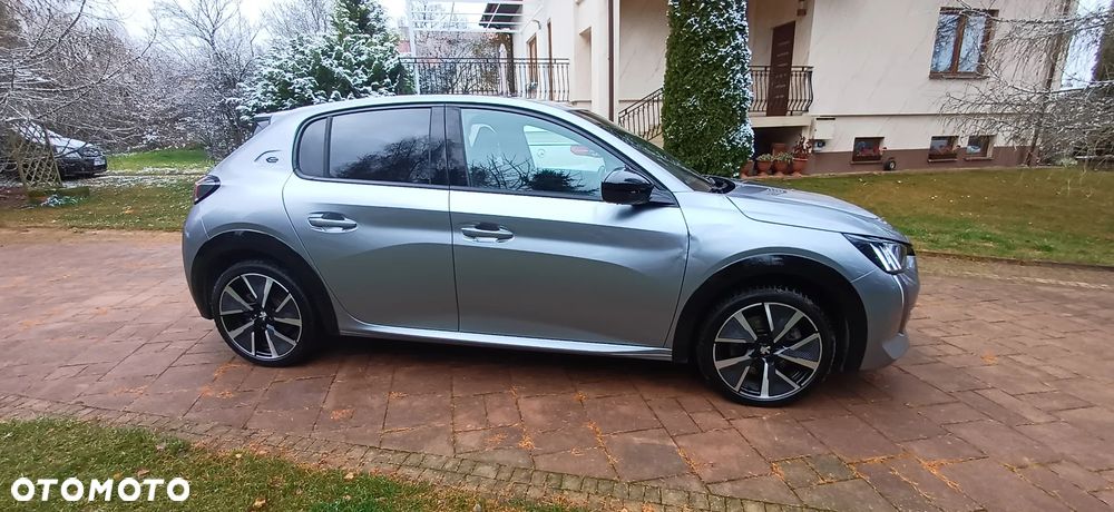 Peugeot 208 Elektromotor 136 GT - 34