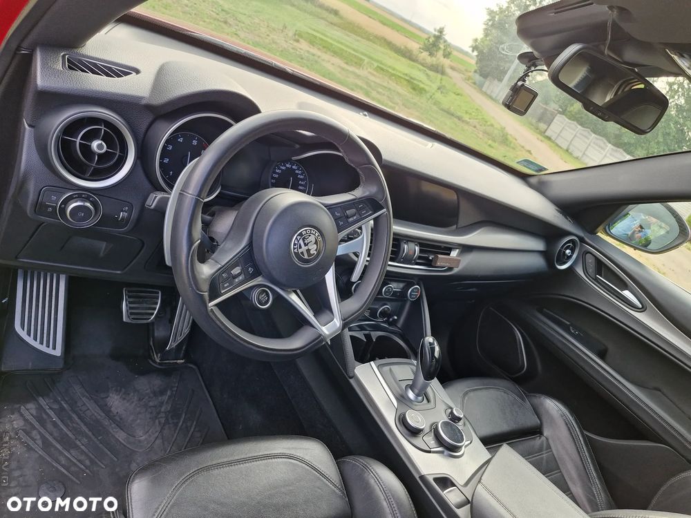 Alfa Romeo Stelvio 2.0 Turbo Executive Q4 - 12