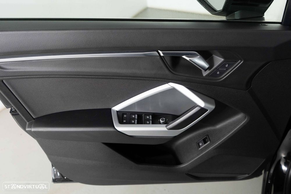 Audi Q3 45 TFSIe S tronic - 21