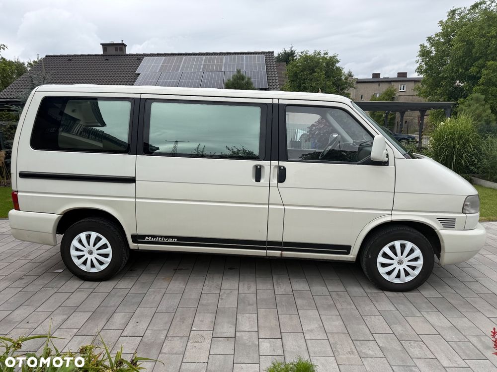 Volkswagen Multivan Standard - 5