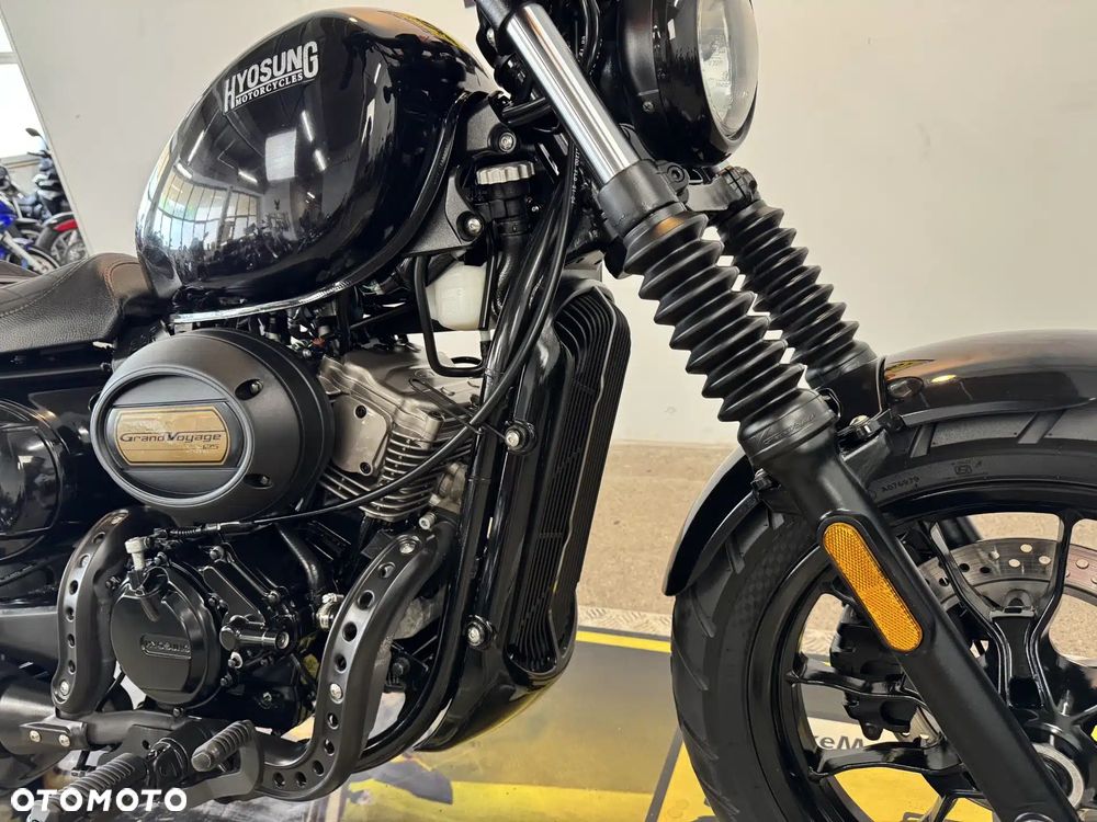Hyosung GV - 9