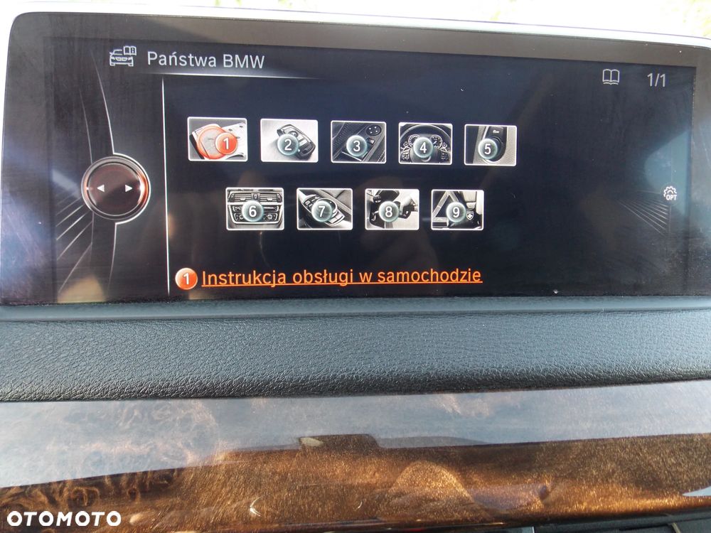 BMW X5 xDrive50i - 24