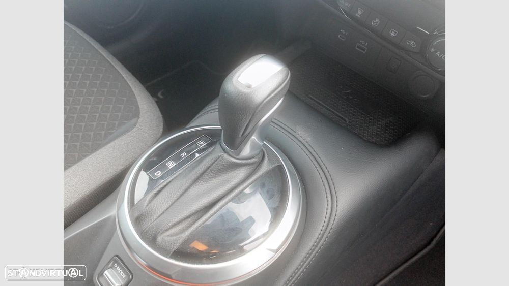 Nissan Juke 1.0 DIG-T N-Connecta DCT - 22