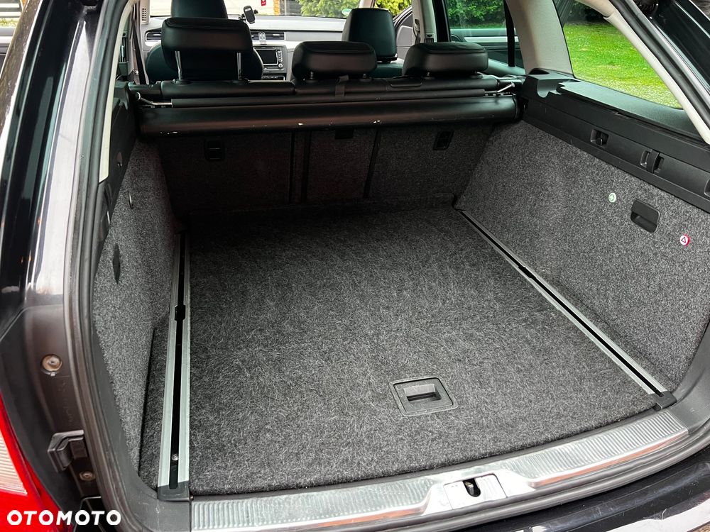 Skoda Superb 2.0 TDI DSG Elegance - 19