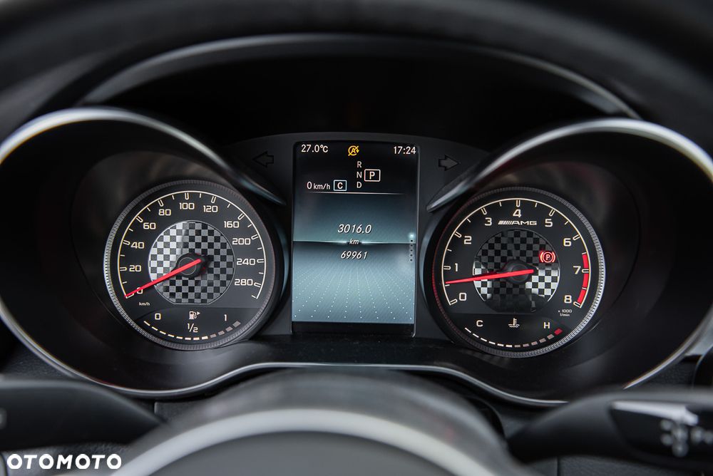 Mercedes-Benz Klasa C AMG 43 4Matic 9G-TRONIC - 19