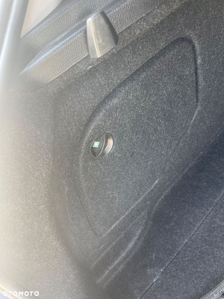 BMW Seria 1 118d Sport Line - 35