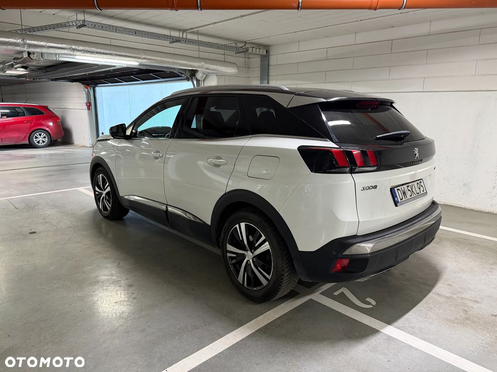 Peugeot 3008 1.6 PureTech Hybrid PHEV Allure Pack S&S EAT8 - 7