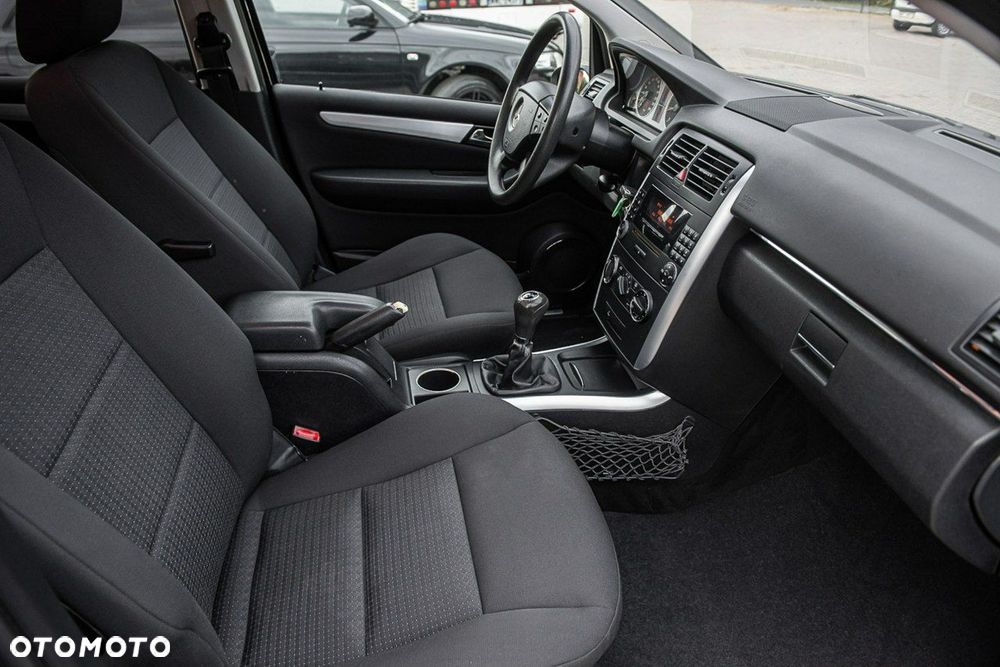 Mercedes-Benz Klasa B 150 Special Edition - 10