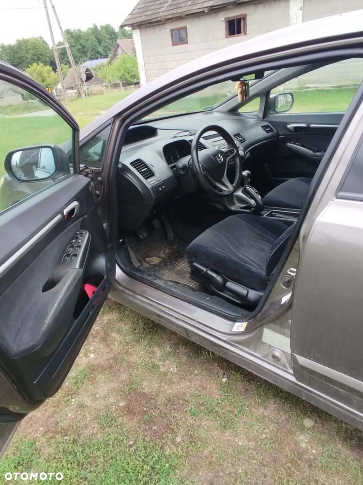 Honda Civic 1.8 Comfort - 14