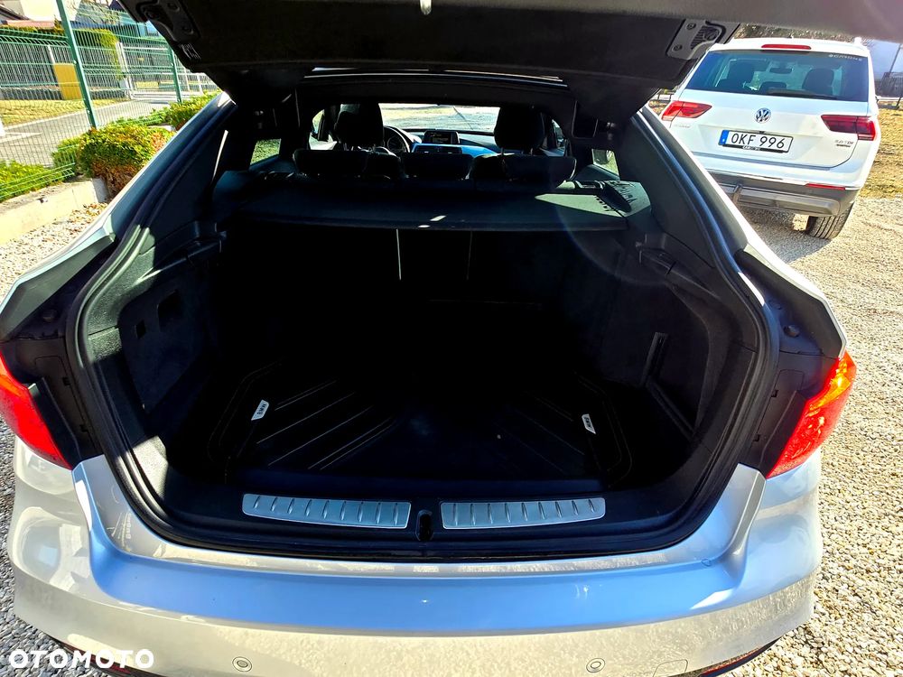 BMW Seria 3 320d Sport-Aut - 28