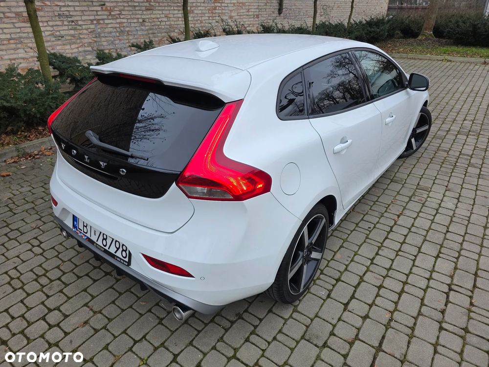 Volvo V40 D4 Geartronic RDesign - 12