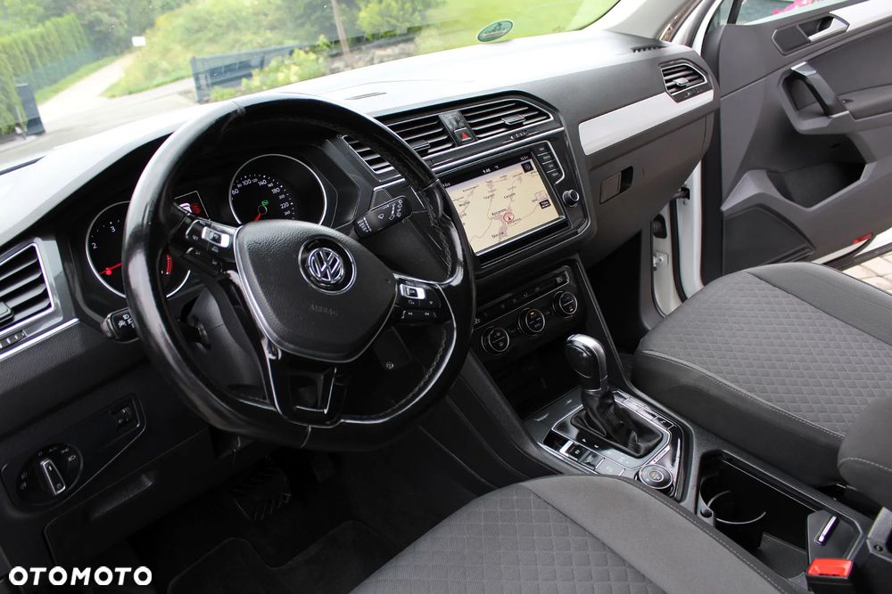 Volkswagen Tiguan 2.0 TDI SCR 4MOTION BlueMotion Technology DSG Lounge Track & Style - 20