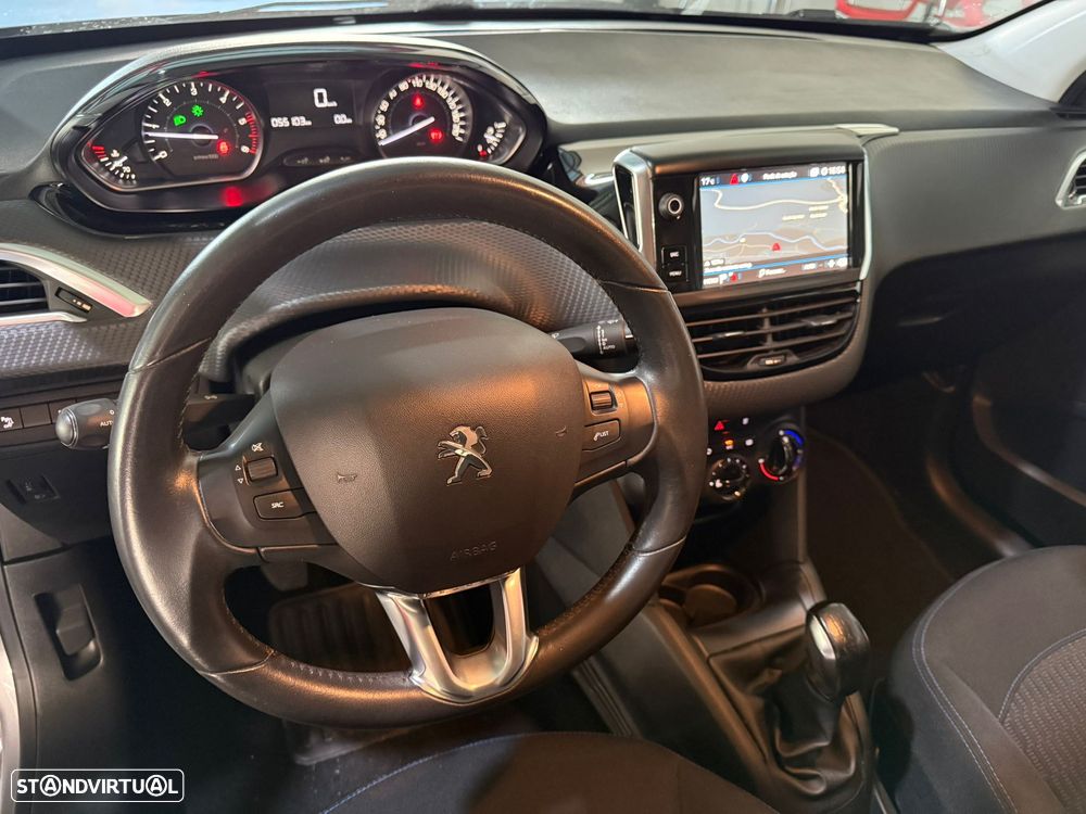 Peugeot 208 1.5 BlueHDi Signature - 3