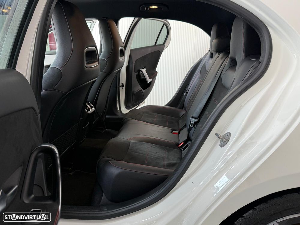 Mercedes-Benz A 180 d 7G-DCT AMG Line - 21